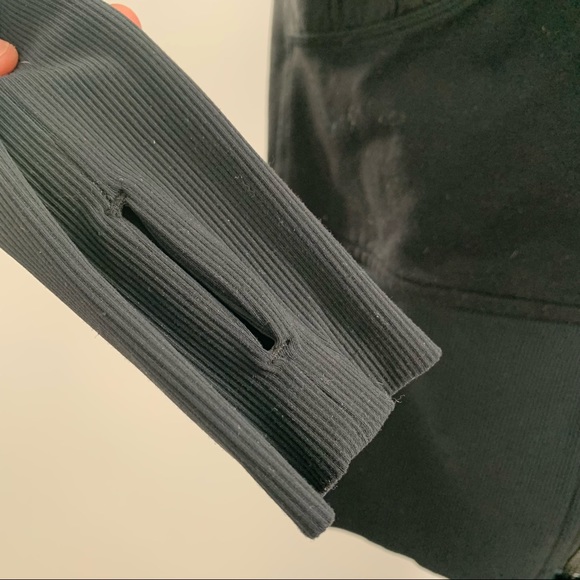 Lululemon Black Hooded Zip Up Jacket Women’s Size 4 - Picture 3 of 9